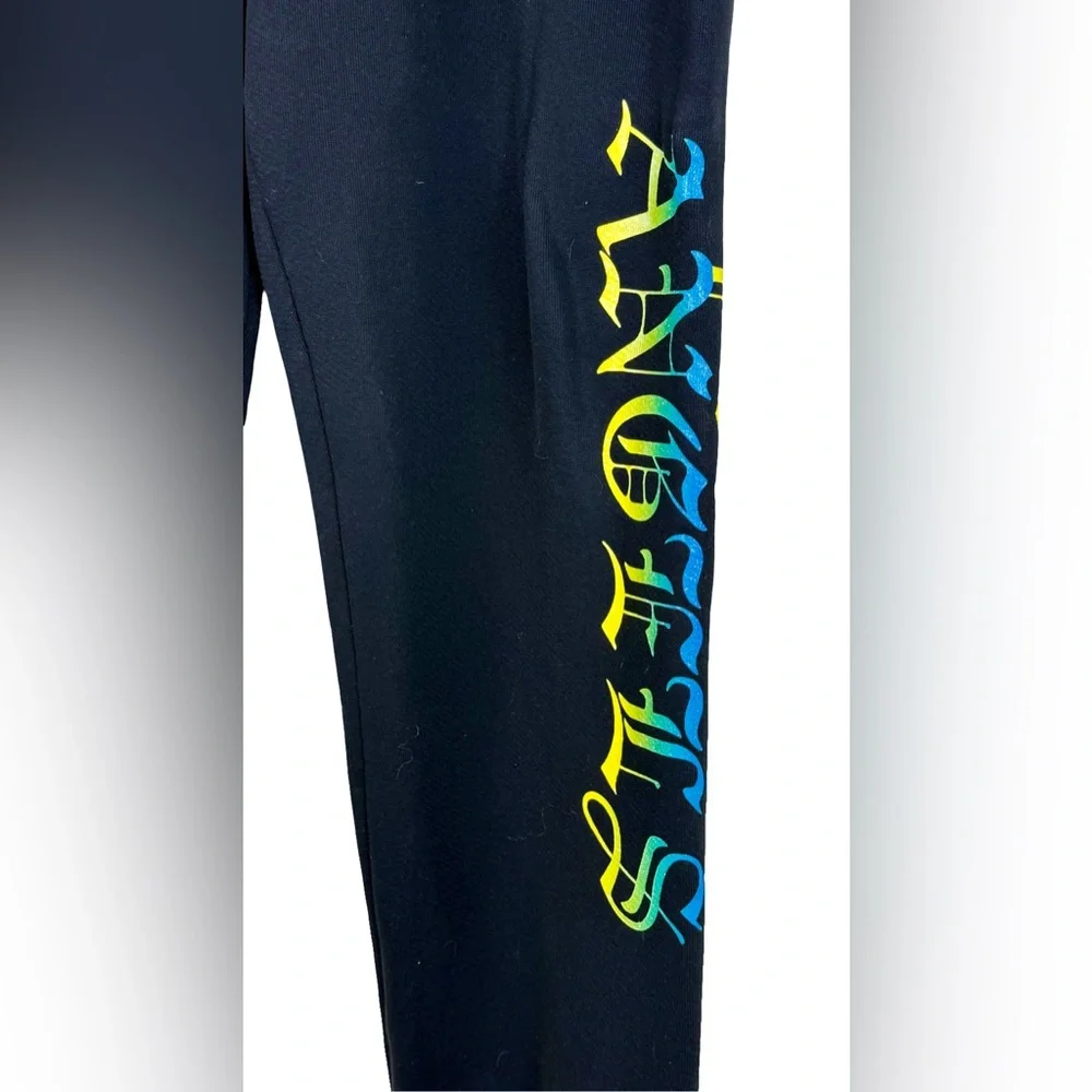 PALM ANGELS GOTHIC LOGO SWEATPANTS IN BLACK WITH BLUE HUE MULTICOLOR PRINT - Picture 2 of 8